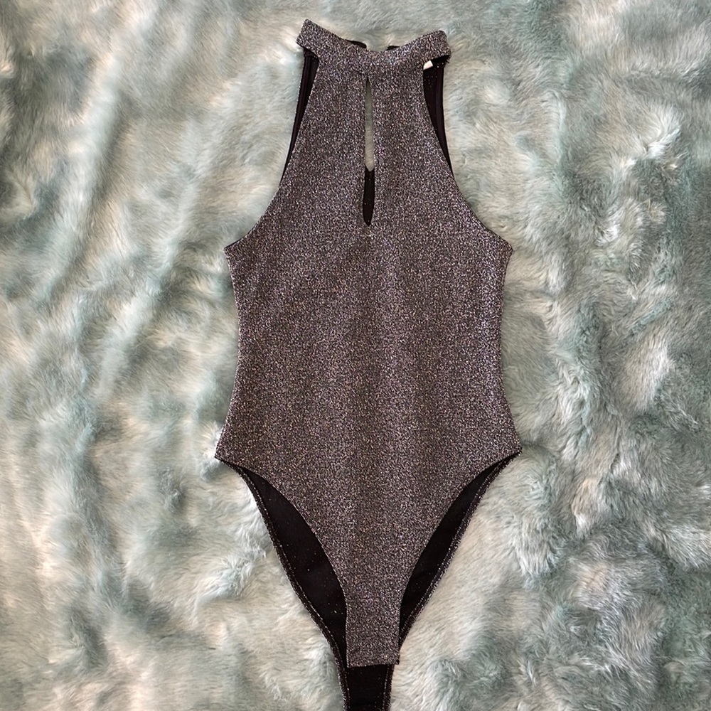Glittery gray top